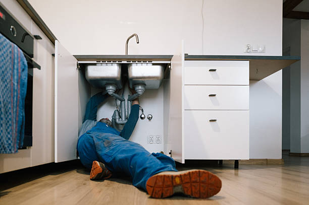 Professional Plumbing technician working in Thayer, MO